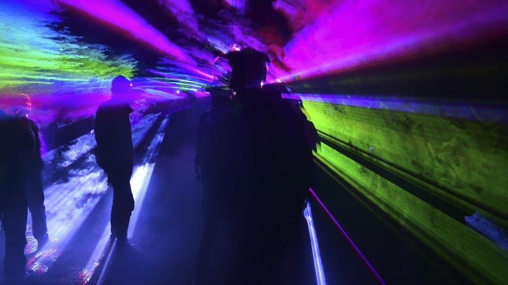 OMG! Pesta Gay Mewah di Hotel Berbintang Digerebek!