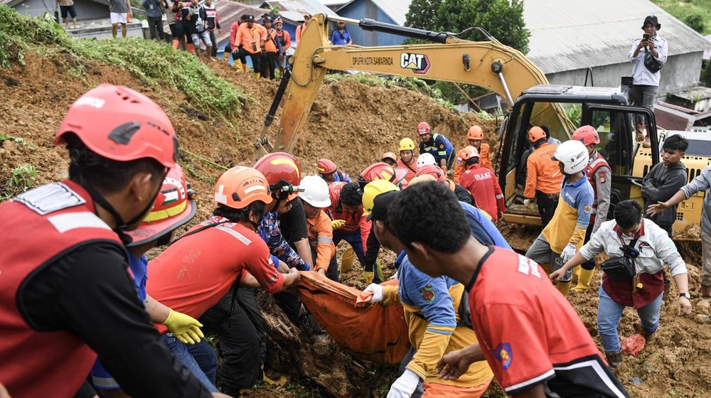 Tragedi Longsor Samarinda: Dua Tewas, Pencarian Dihentikan!