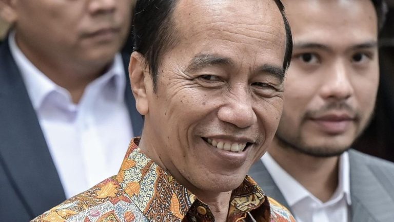 Jokowi Tolak PPP, Pilih PSI? Rahasianya Terungkap! Jokowi Tolak PPP, Pilih PSI? Rahasianya Terungkap!