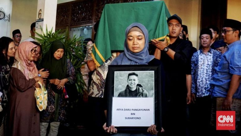 Jakarta Diterjang Banjir, Hasto & Tom Lembong Terancam?