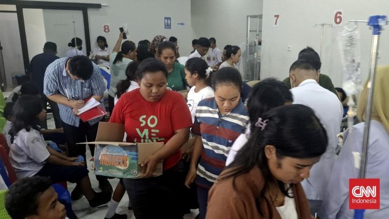 Geger! Puluhan Siswa di Sumba Keracunan Massal Geger! Puluhan Siswa di Sumba Keracunan Massal