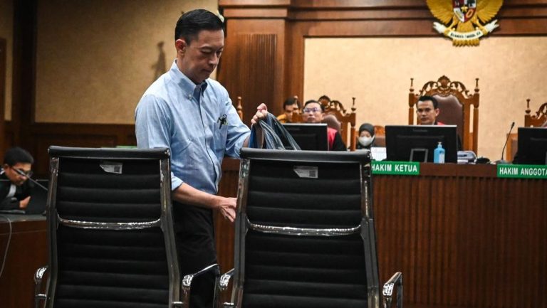 Kasus Gula Tom Lembong: Jokowi & Rini Tak Hadir, Jaksa Gagal Bukti? Kasus Gula Tom Lembong: Jokowi & Rini Tak Hadir, Jaksa Gagal Bukti?