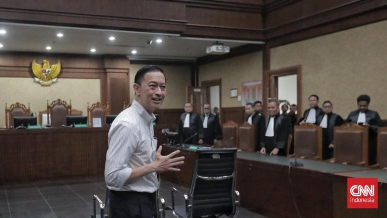 Tom Lembong Divonis! Denda Ratusan Juta Menanti Tom Lembong Divonis! Denda Ratusan Juta Menanti
