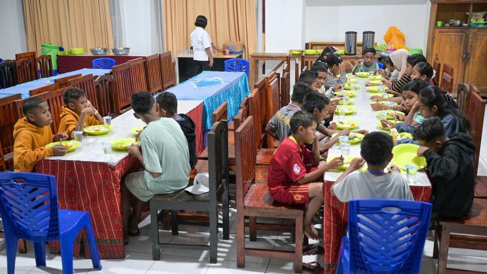 Momen Haru! Anak-Anak NTT Mulai Tinggal di Asrama Baru