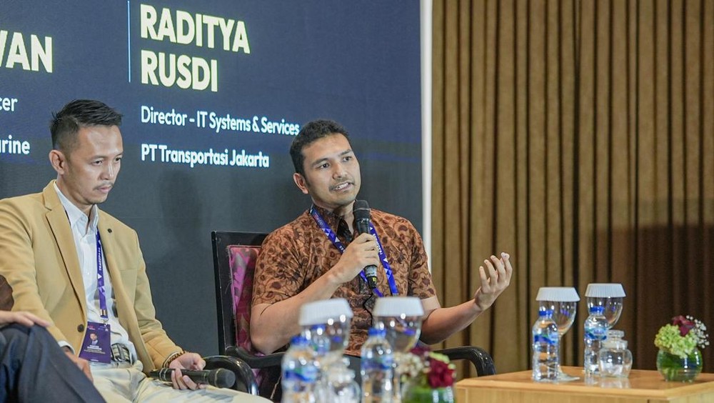 Transjakarta Andalkan AI: Transportasi Publik Makin Cerdas?