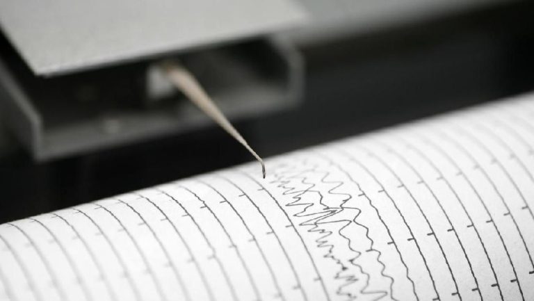 Gempa Guncang Maluku Tenggara Dini Hari, Warga Sempat Panik? Gempa Guncang Maluku Tenggara Dini Hari, Warga Sempat Panik?