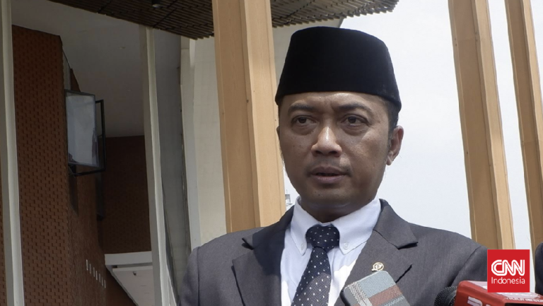 Prabowo-Gibran "Nampang" di Bioskop, Istana Beri Pembelaan!