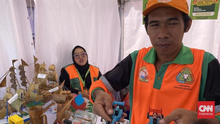 Ciliwung Berkah! Sampah Jadi Rupiah di Jakarta Eco Future Fest Ciliwung Berkah! Sampah Jadi Rupiah di Jakarta Eco Future Fest