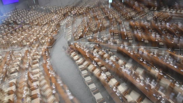 Geger! Artis Jadi Anggota DPR Terancam Sanksi Berat, Kenapa?