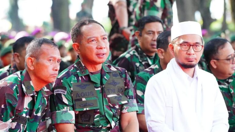 Monas Bergetar! TNI Gelar Istighosah Akbar, UAH Beri Wejangan!