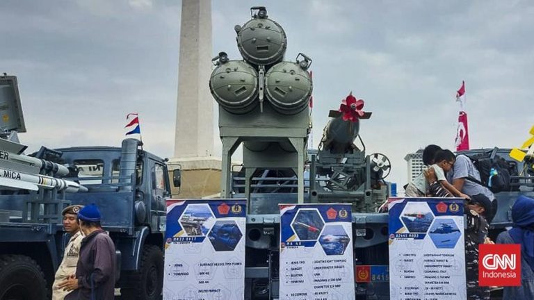 TNI Fair 2025: Tank Harimau Mengaum di Monas!