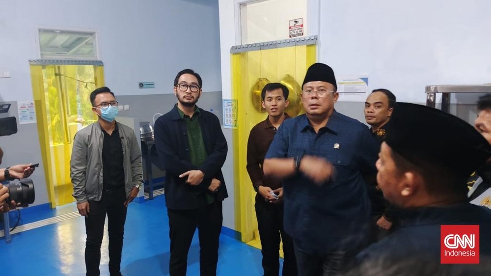 Jangan Sampai Ada Korban Lagi! DPR Minta Pengawasan Makan Bergizi Gratis Diperketat!