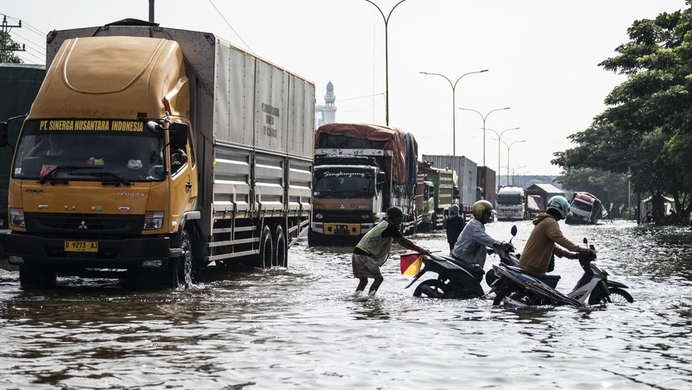 Semarang Lumpuh! Puluhan Ribu Warga Jadi Korban Banjir