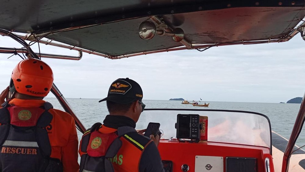 Tragedi Laut! Kapal Semen Karam, ABK Muda Raib Ditelan Ombak
