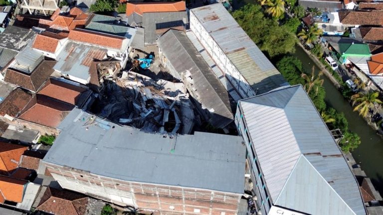 Tragedi Sidoarjo: Korban Ponpes Ambruk Bertambah, Puluhan Santri Belum Ditemukan!