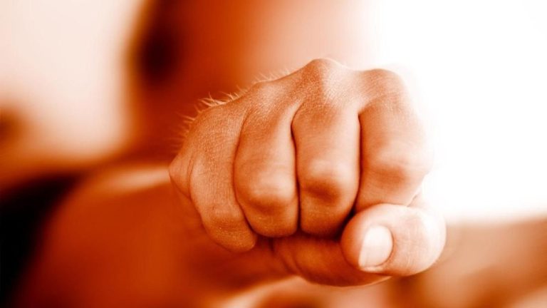 Tragis! Bayi Tewas Dianiaya Pacar Ibu, Pelaku Mabuk dan Emosi?