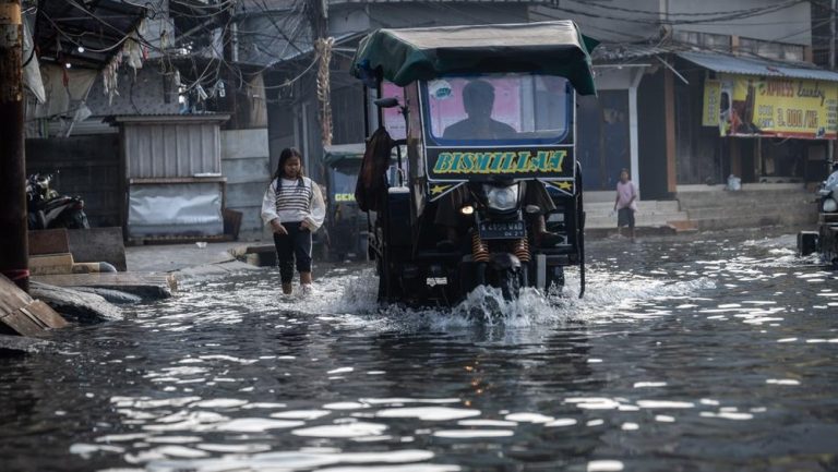 Jakarta Siaga! 11 Kelurahan Terancam Banjir Rob Dahsyat