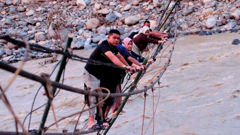 Nagan Raya Lumpuh! Ribuan Warga Terjebak Banjir Bandang