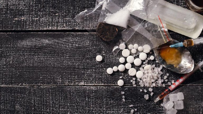 Gerebek! Polisi Ringkus 4 Pengedar Ganja di Jakarta Utara