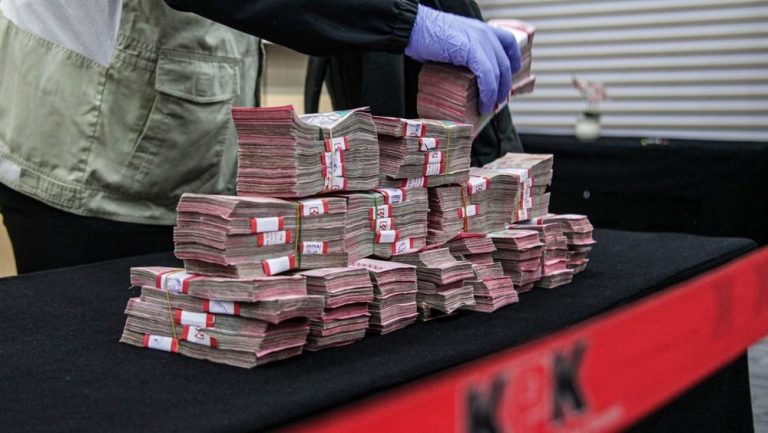 Geger Sidang Korupsi! 'Penyidik KPK' Gadungan Minta Rp10 M?