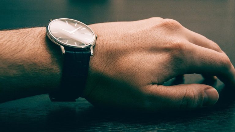 RAHASIA TERKUAK! Bea Cukai Intai Jam Tangan Sultan di Jakarta!