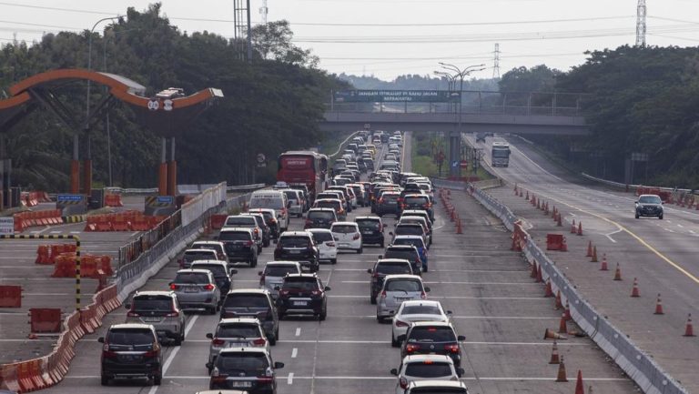 Terkuak! Biang Kerok Macet Cipali Arah Jakarta Bikin Geleng-Geleng