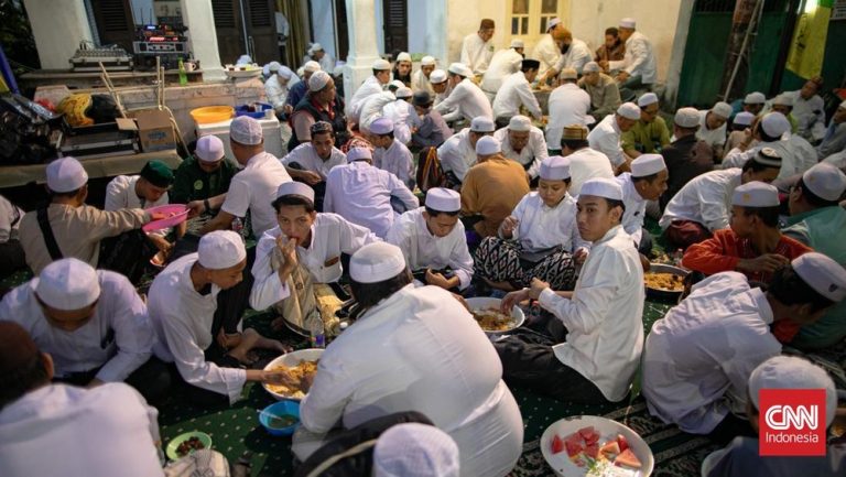 Hati-hati Telat Sahur! Jadwal Imsak & Subuh 15 Maret 2026