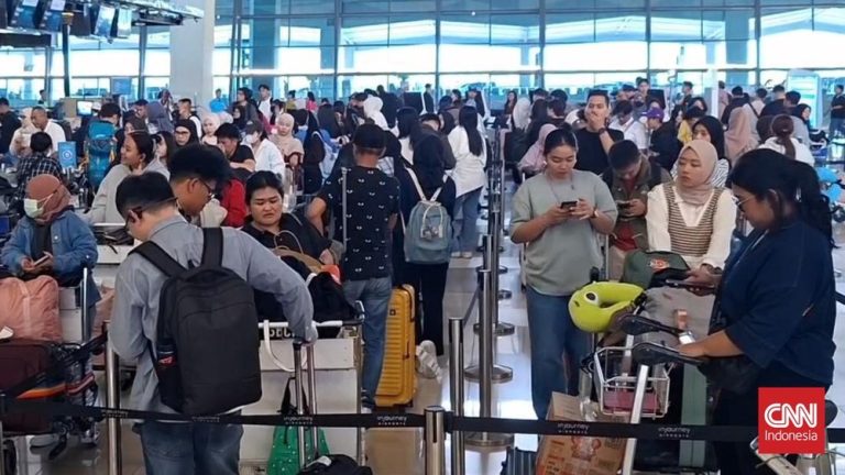 Pecah Rekor! H+4 Lebaran, Soetta Diserbu 180 Ribu Penumpang!