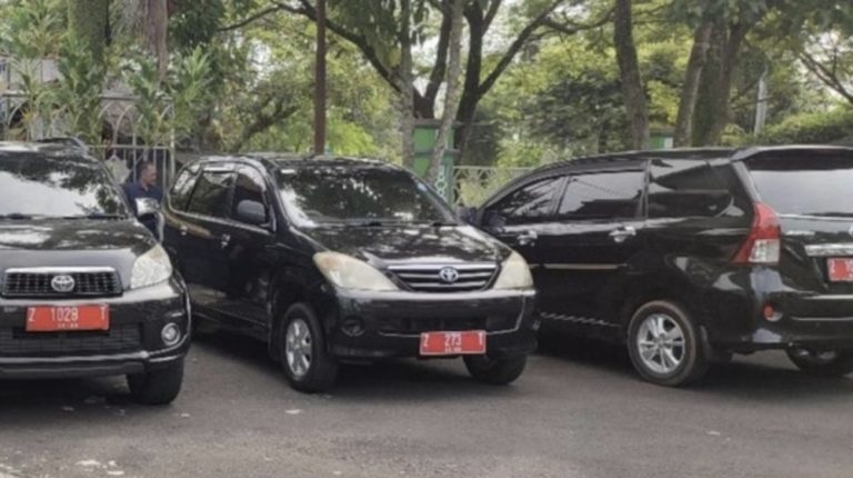 Tegas! Bupati Bandung Larang ASN Pakai Mobil Dinas Mudik