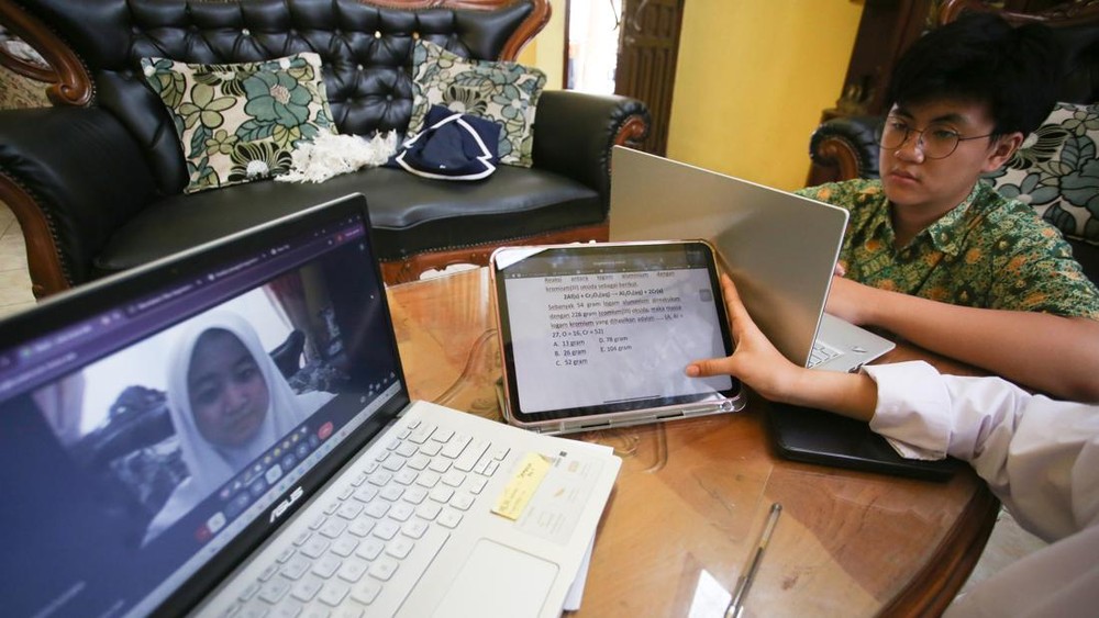 Efisiensi Energi Bikin Sekolah Jarak Jauh? DPR: Jangan Berani!