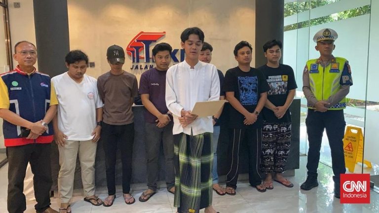 Terungkap! Alasan Konvoi Zig-Zag di Tol Becakayu Bikin Geger