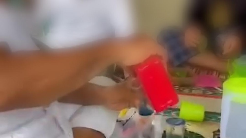 Viral! Warga Makassar Nekat Minum Oli Bergilir, Ini Kata MUI!