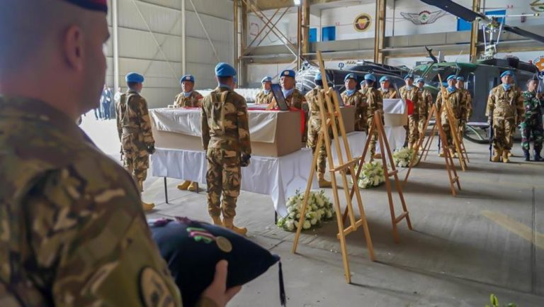 Tangis Haru Selimuti Kedatangan 3 Pahlawan Bangsa dari Lebanon!