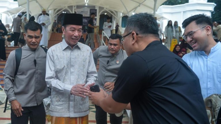 PSI Bocorkan Rencana Jokowi Keliling Indonesia: Ada Syarat Penting!