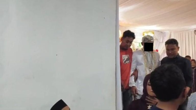 Resepsi Berakhir Dramatis! Pengantin Pria Diciduk Polisi di Garut Resepsi Berakhir Dramatis! Pengantin Pria Diciduk Polisi di Garut
