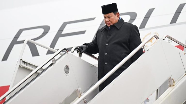 Terkuak! Sosok di Balik Kemudi Pesawat Kepresidenan Prabowo, Ada Wanita Perkasa!