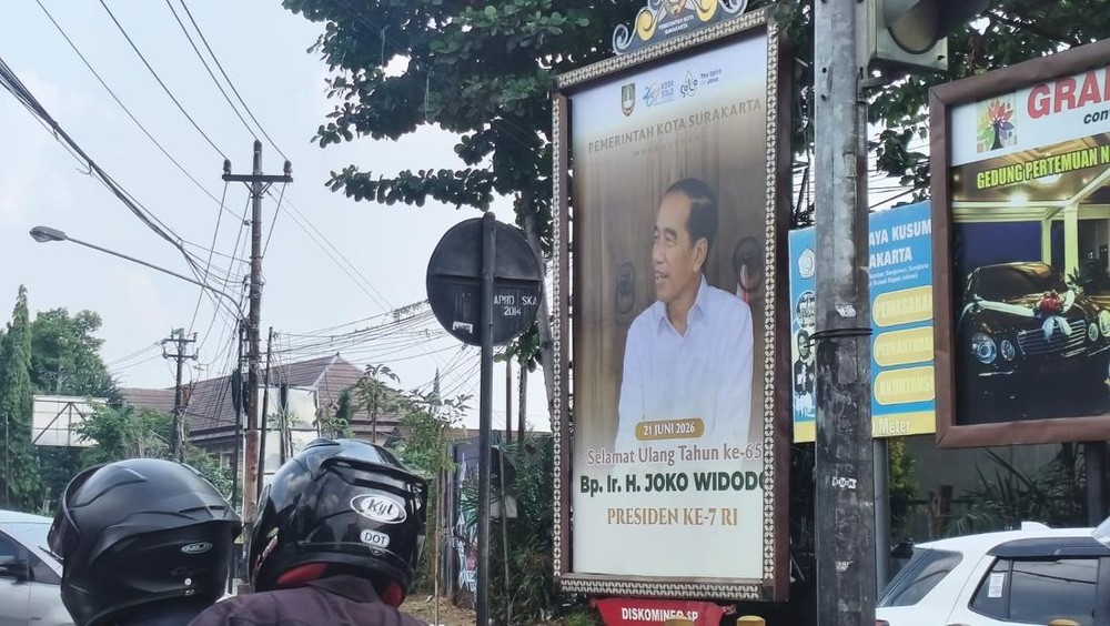 Baliho Jokowi Bikin Gerindra Solo Meradang