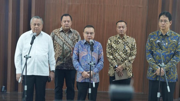 Rupiah Menggila Tak Bergantung Dolar Lagi