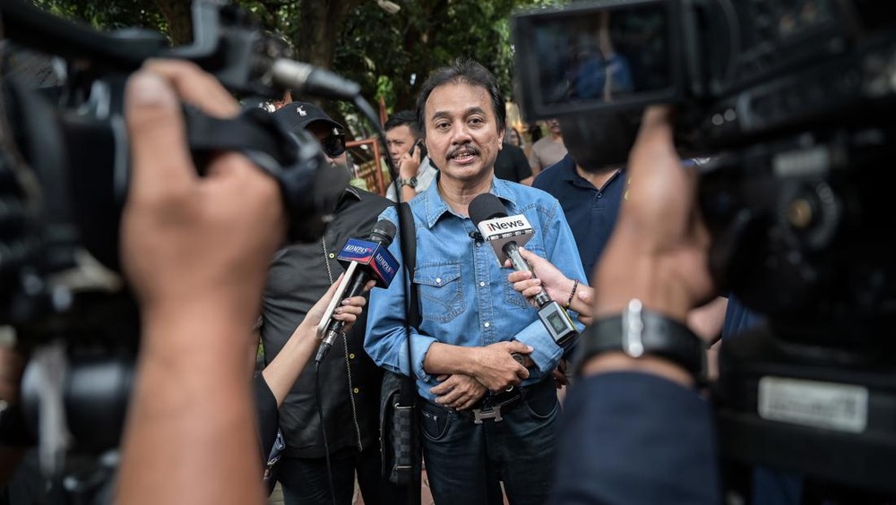 Pengacara Ungkap Kejanggalan Penangkapan Roy Suryo
