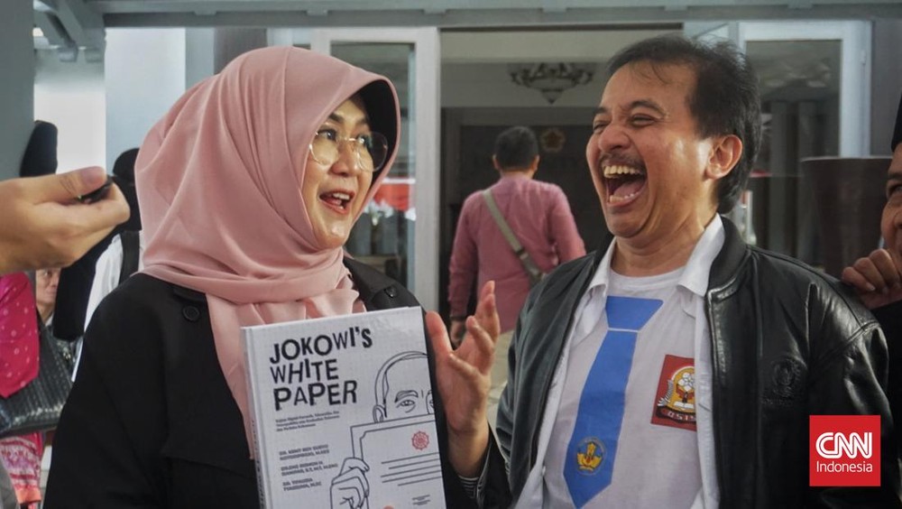 Roy Suryo Tantang Jokowi Hadir Langsung Buktikan Ini