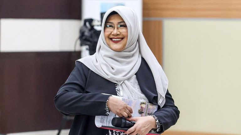 Terungkap Lagi Sidang Ijazah Jokowi Dokter Tifa Terungkap Lagi Sidang Ijazah Jokowi Dokter Tifa