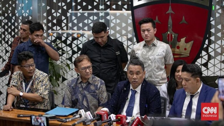 Hotman Paris Ungkap Fakta Mengejutkan Kasus Wartawan Hotman Paris Ungkap Fakta Mengejutkan Kasus Wartawan