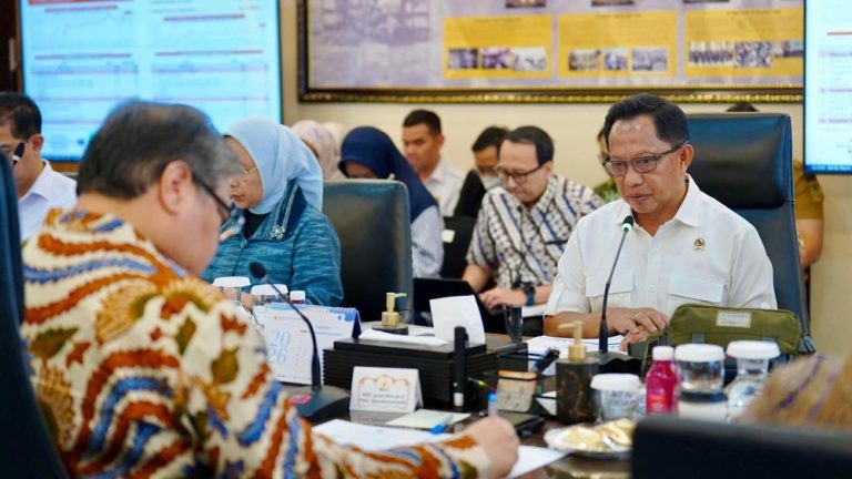 Tito Ungkap Jurus Jaga Harga Tetap Aman Tito Ungkap Jurus Jaga Harga Tetap Aman