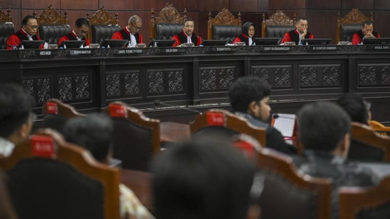 MK Gebrak Anggaran Makan Gratis Wajib Pisah MK Gebrak Anggaran Makan Gratis Wajib Pisah