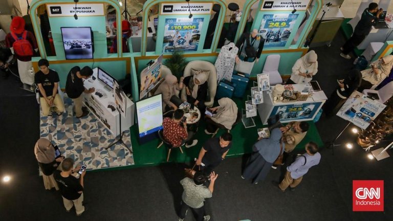 Kokas Diserbu Pecinta Wisata Religi Kokas Diserbu Pecinta Wisata Religi