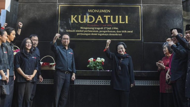 Terkuak Makna Kudatuli 30 Tahun Profesionalisme TNI