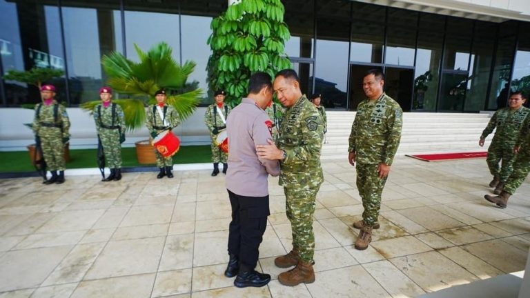 TNI Polri Makin Solid Ini Pesan Penting Kapolri TNI Polri Makin Solid Ini Pesan Penting Kapolri