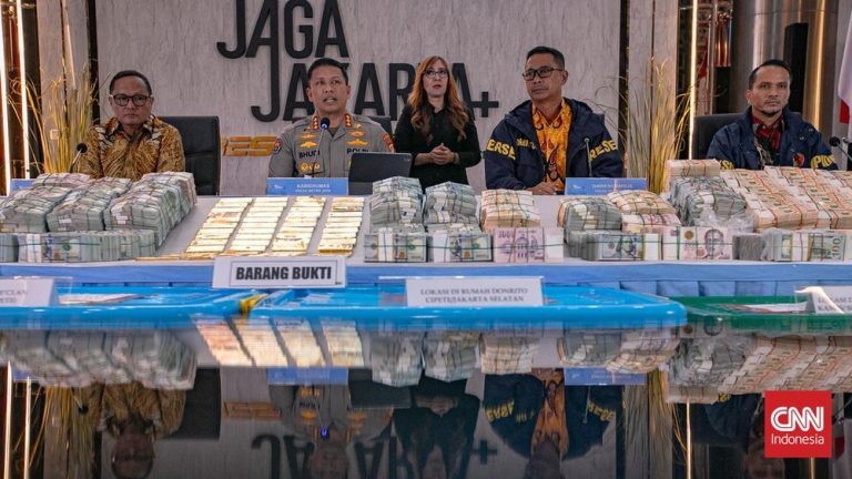 Misteri Dua Deputi KPK Batal Konpers Terkuak Misteri Dua Deputi KPK Batal Konpers Terkuak