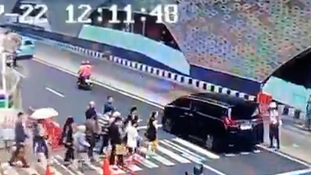Arogansi Alphard Berakhir Damai Tapi Kasus Lanjut