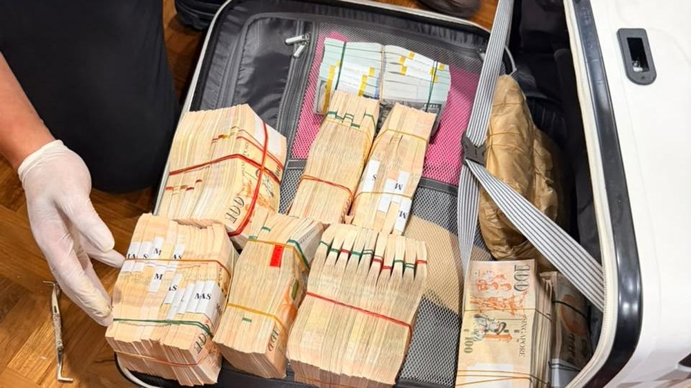 Skandal Febrie Dolar Dicek FBI Akankah Terbongkar